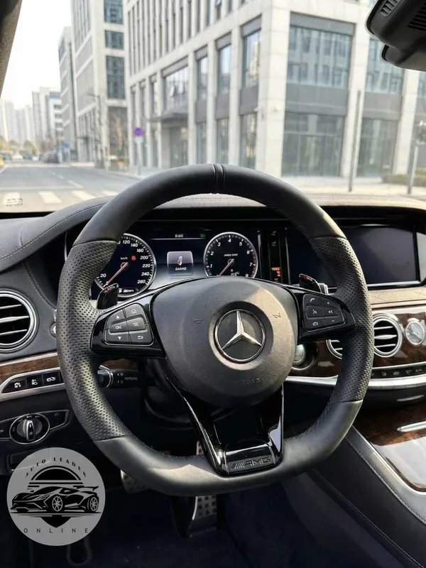 Mercedes 205 AMG Tiptronic rul, QORA, charm 1 Mercedes 205 AMG Tiptronic rul, QORA, charm 1