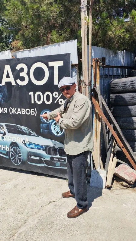 Закачивает азот с балона гарант