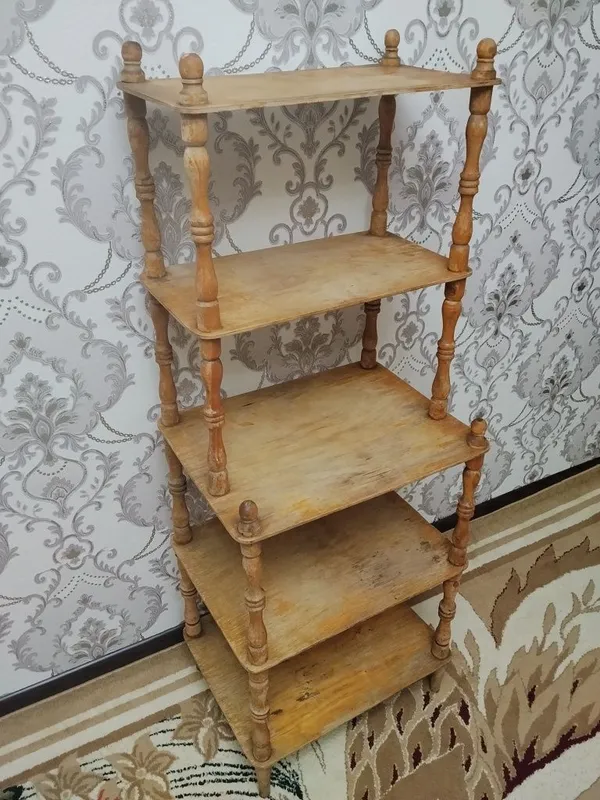 Старинная этажерка Старинная этажерка
