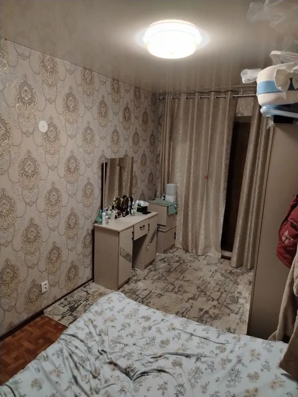 Продается дом в общем дворе
Яшнабадский 6 Продается дом в общем дворе
Яшнабадский 6