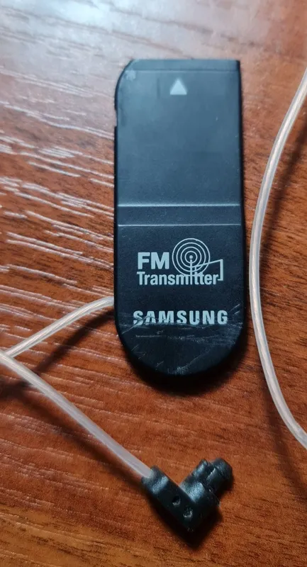 FM-передатчик (FM Transmitter) Samsung KSR-MX028 1 FM-передатчик (FM Transmitter) Samsung KSR-MX028 1
