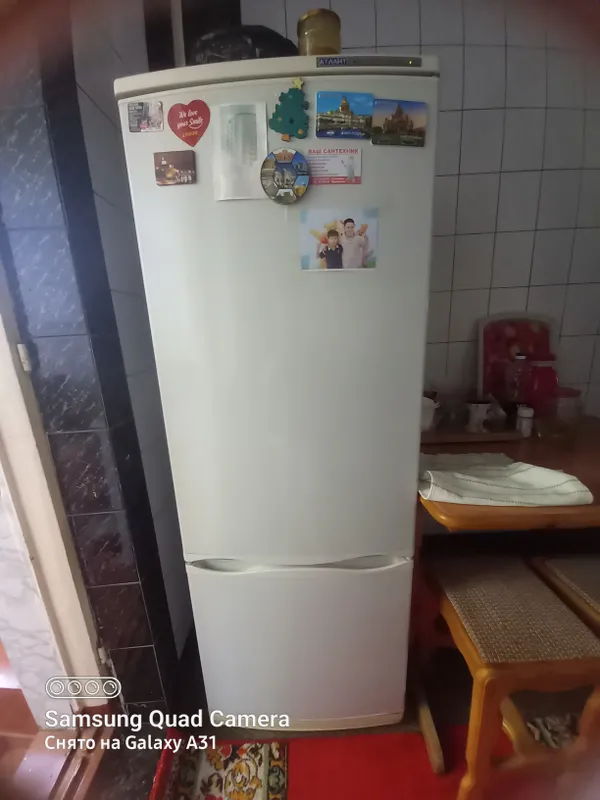 Xonani ijaraga beraman: 1 ta (xonadon egasi bilan), 2 nafar talaba qiz, bir kishi uchun 100$ 4