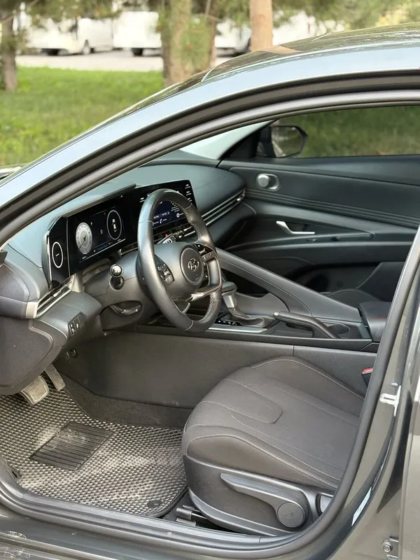 Elantra 2022 1.6 4 Elantra 2022 1.6 4