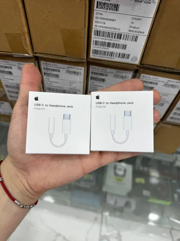 Audio adapter Apple оригинал для наушников и микрофонов