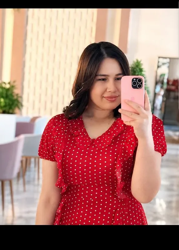 Qizil ko‘ylak 48 50 razmerga to‘g‘ri keladi