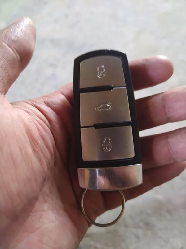 Ключ Volkswagen B6 1 Ключ Volkswagen B6 1