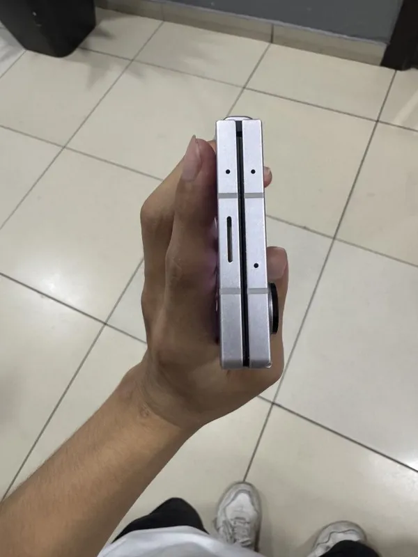Z fold 6 12/256 ! 4 Z fold 6 12/256 ! 4