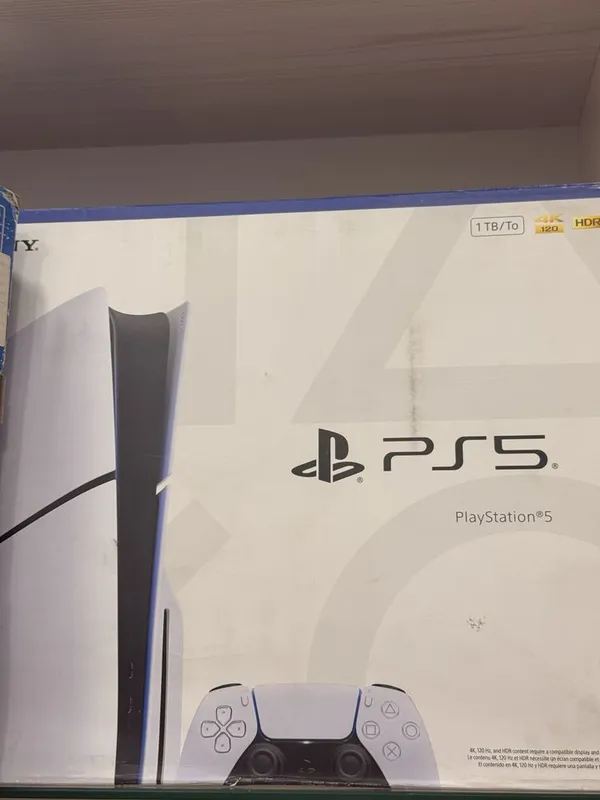 Продам новый playstation 5 slim 1 tb