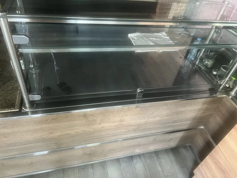 Техника для кафе ресторана и мясной лавки ПРОДАЕТСЯ ВИТРИНА ХОЛОДИЛЬНИ 6 Техника для кафе ресторана и мясной лавки ПРОДАЕТСЯ ВИТРИНА ХОЛОДИЛЬНИ 6