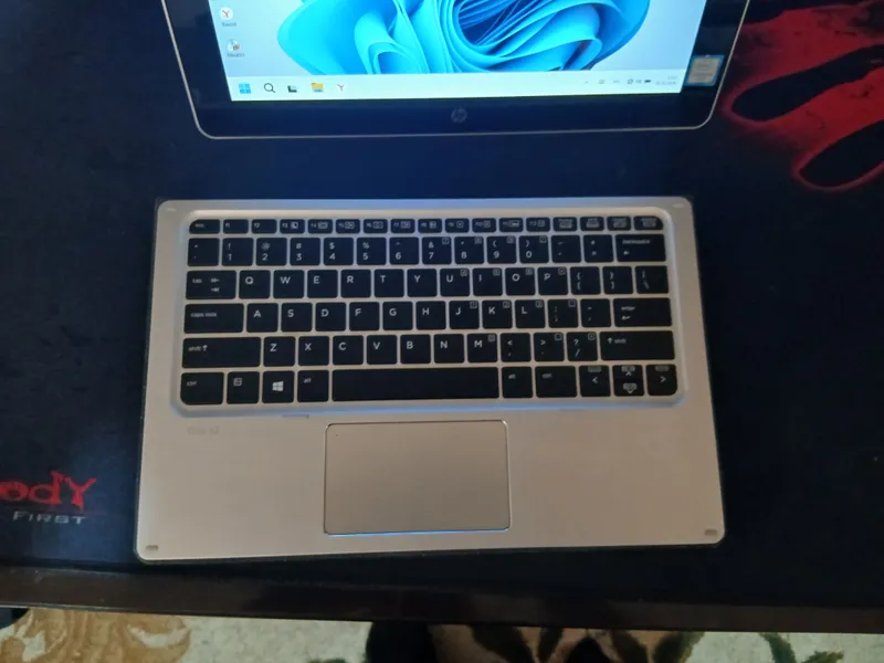 HP Elite X2 1012G1 Сотилади 100$. — фото 4