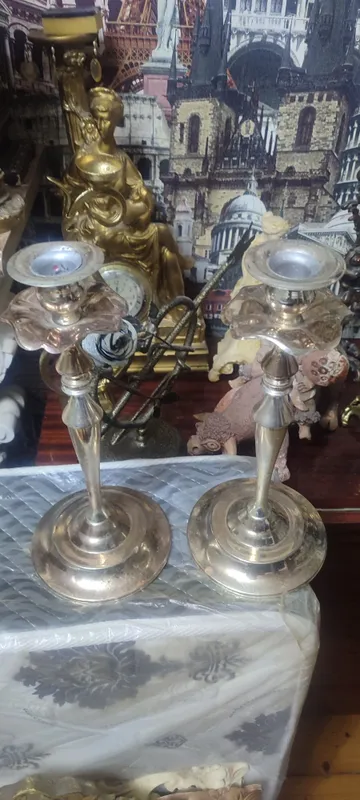Статуэтки и подсвечники продам — фото 2