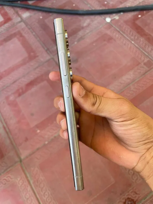 Samsung S24 ulta 3
