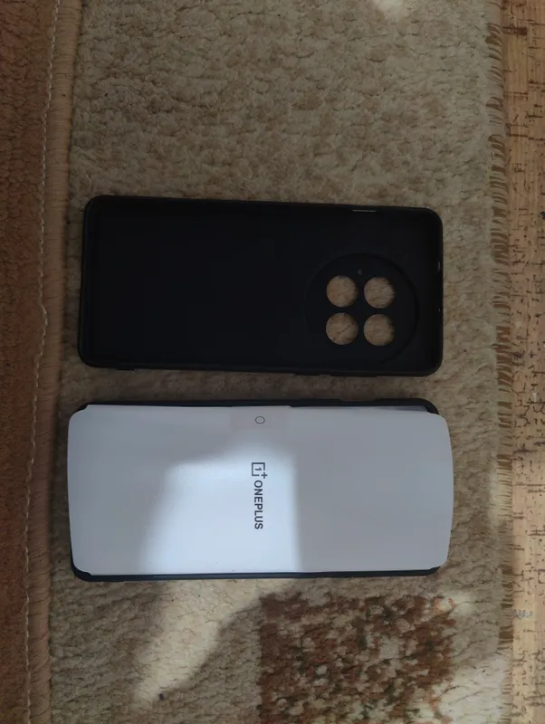 Oneplus 13 chexollari sotiladi.