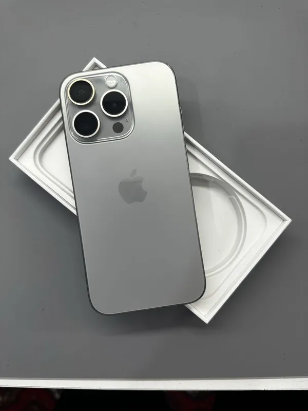 Iphone 15 Pro 128 GB 1