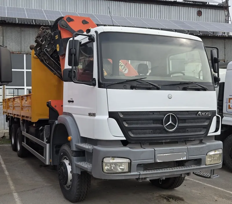 Манипулятор Mersedes Benz 1828AK