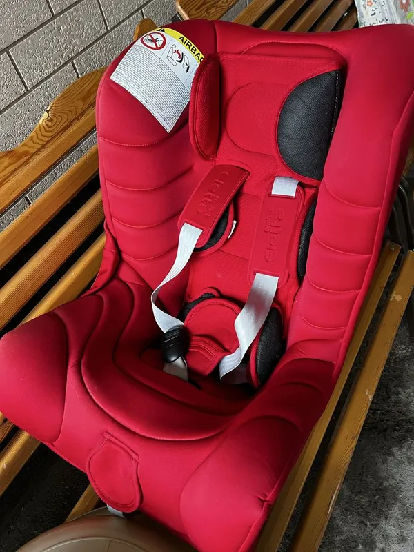 Детское автокресло chicco
