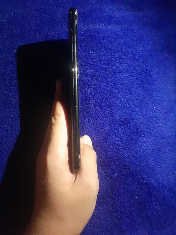 telfon sotiladi 350min yana kelishamiz samsung s 8 4 telfon sotiladi 350min yana kelishamiz samsung s 8 4