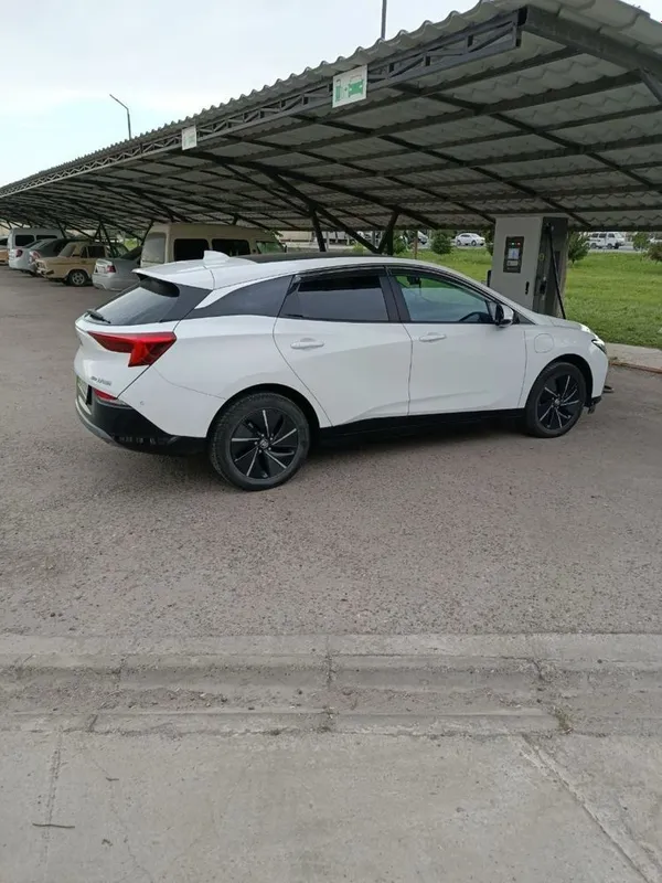 Buick Velite сотилади
