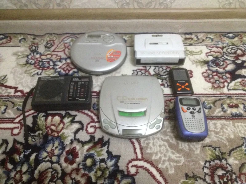 Sony Aiwa mp3 BBK pleyerlar va FM radio 1 Sony Aiwa mp3 BBK pleyerlar va FM radio 1
