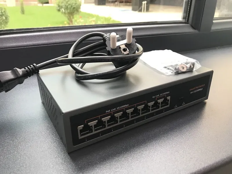 PoE Switch - коммутатор 6+2 (новый) 2