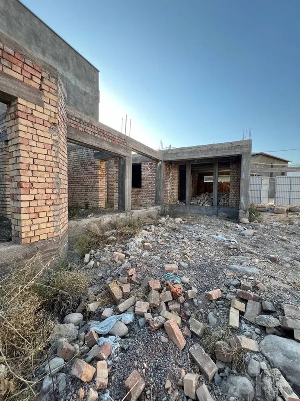Dacha sotiladi srochna 6 soth gaz svet suv knalizaca bor 3 Dacha sotiladi srochna 6 soth gaz svet suv knalizaca bor 3