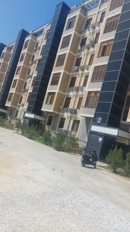 Zarafshondan 2 xonali uy sotiladi 6 Zarafshondan 2 xonali uy sotiladi 6
