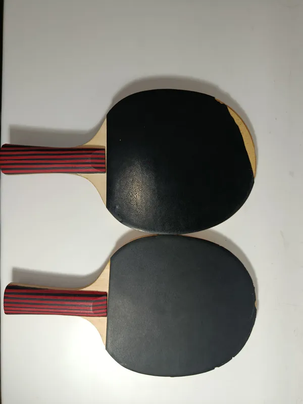 Tennis raketka sotiladi 2