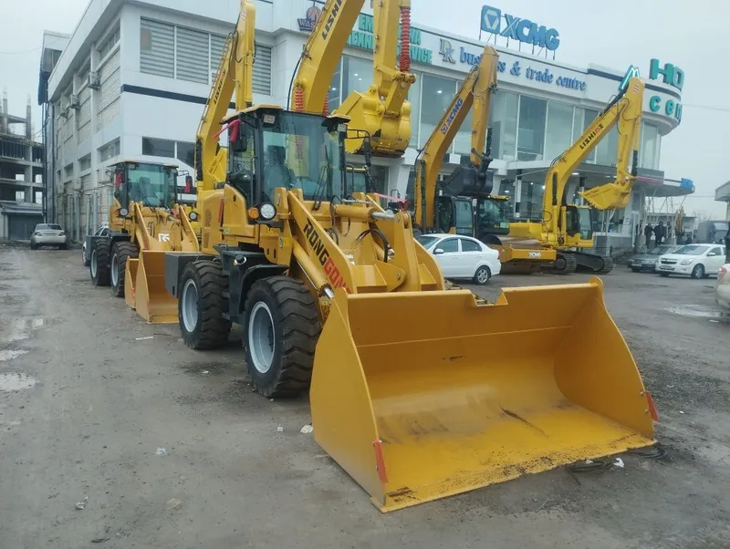 Погрузчик 1.5 + 2.1 куб
