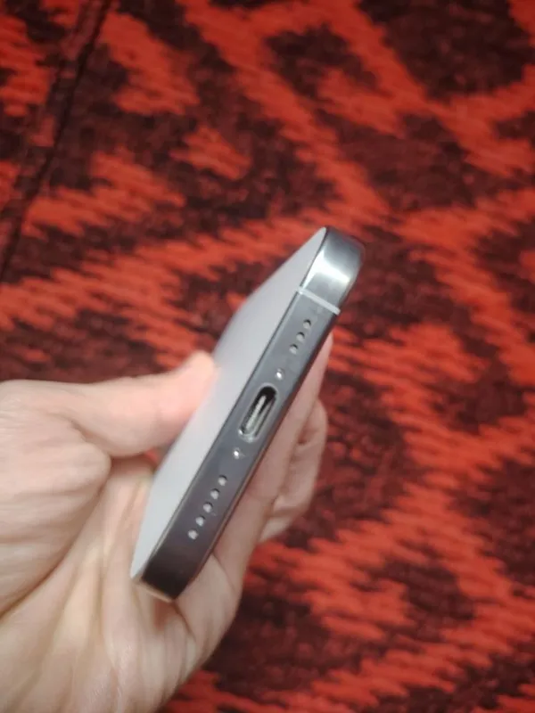 iPhone 16 Pro 512 ГБ 5 iPhone 16 Pro 512 ГБ 5