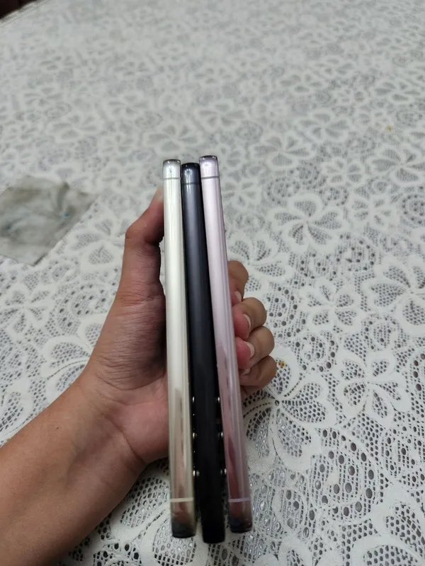 Samsung S23 8/256gb 3