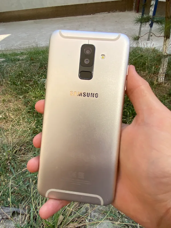 Samsung a6+