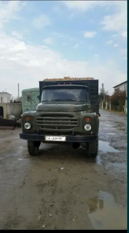 Zil 130 sotiladi 1989 yil gazda