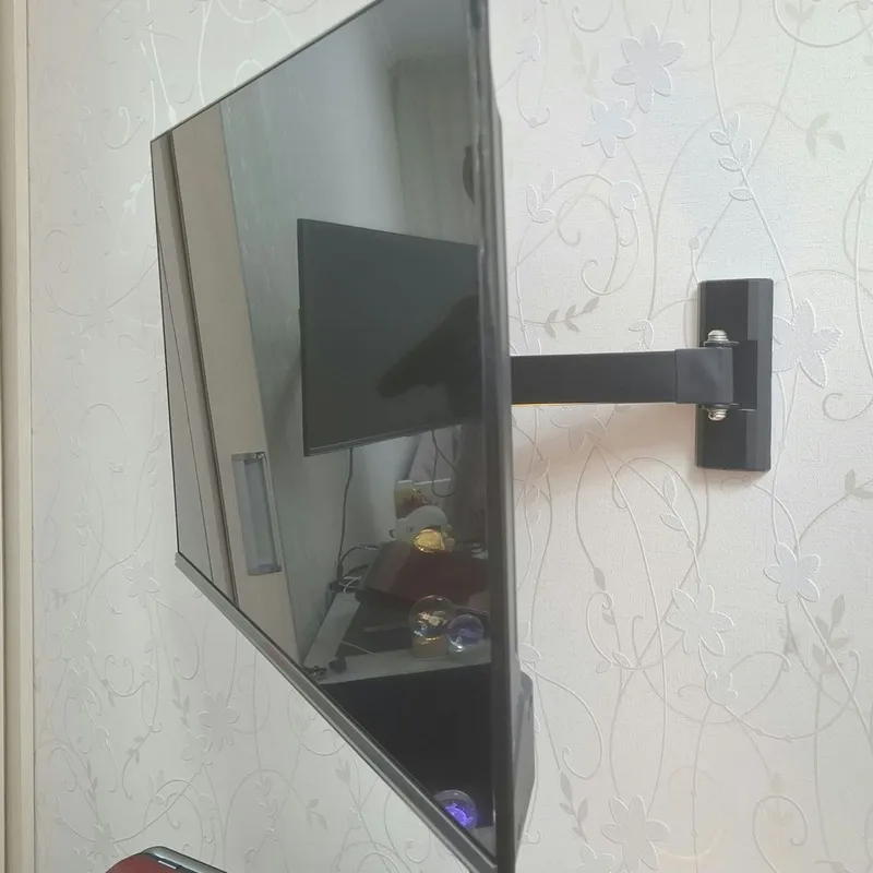 Телевизор SHIVAKI + кронштейн