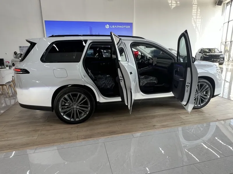Leapmotor C16 2026yil 280KM LUXURY LIDAR FULL(rasmiy diller) 4 Leapmotor C16 2026yil 280KM LUXURY LIDAR FULL(rasmiy diller) 4