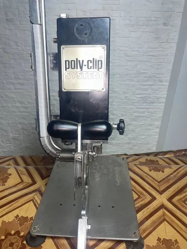 Клипсатор Poly-Clip SCD 700 2 Клипсатор Poly-Clip SCD 700 2