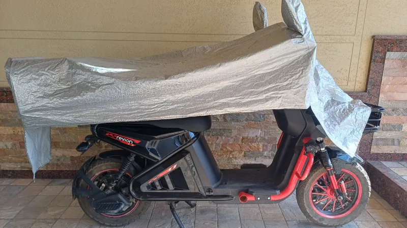 Skuter sotiladi 2800 km yurgan