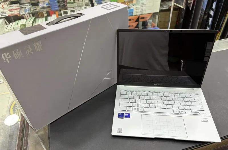 Asus Zenbook 14 ux3405c korobka ek 2 Asus Zenbook 14 ux3405c korobka ek 2