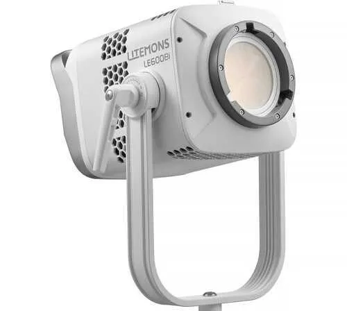 Godox Litemons LE600Bi. Гарантия, 12 месяцев с момента покупки. 6 Godox Litemons LE600Bi. Гарантия, 12 месяцев с момента покупки. 6