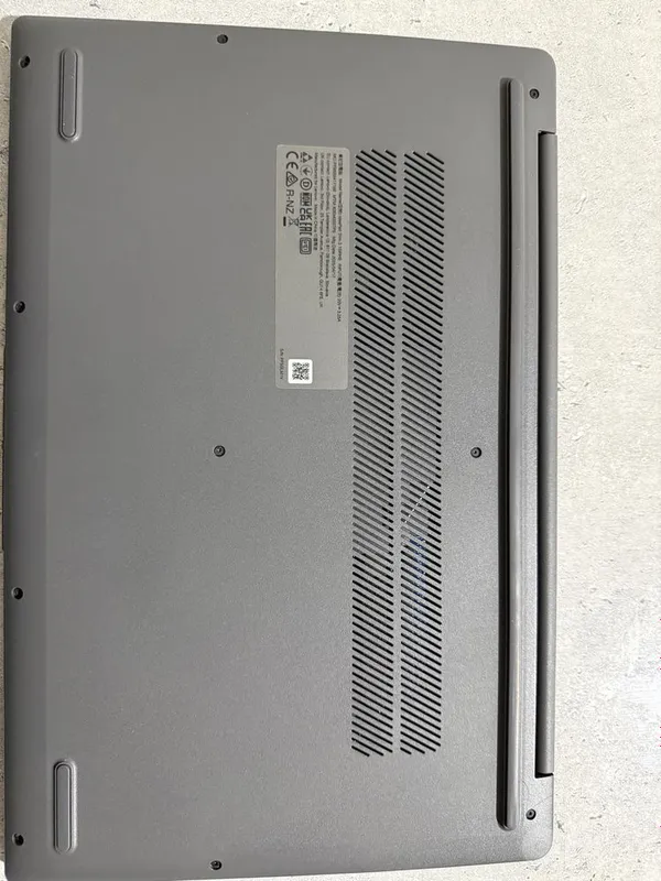 Lenovo IDEAPAD Slim3i (15”,8) COREi7 5 Lenovo IDEAPAD Slim3i (15”,8) COREi7 5