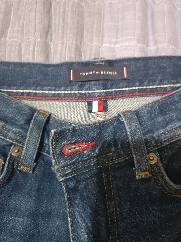 Tommy Hilfiger jinsi, 28-o‘lcham, 150 mingdan 3