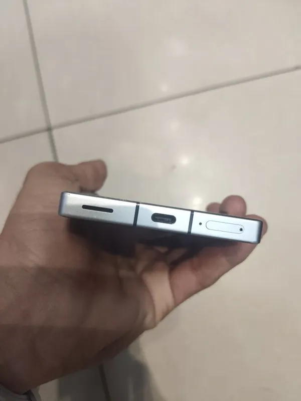 Blackberry KEYONE с памятью 32GB, Perfectum, RUIM-карта 2 Blackberry KEYONE с памятью 32GB, Perfectum, RUIM-карта 2
