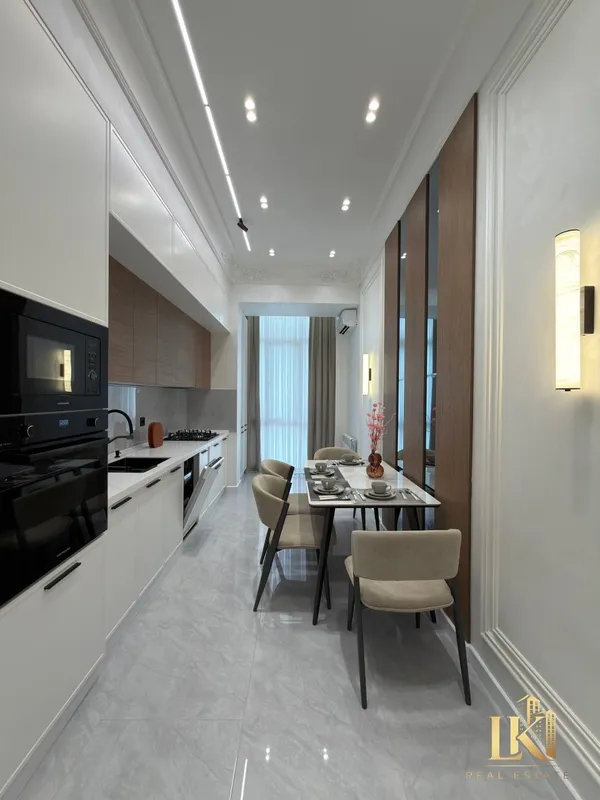 Просторная 4-комнатная квартира в престижном ЖК Novostroy, Мирзо-Улугбекский район, с ремонтом и мебелью — фото 3