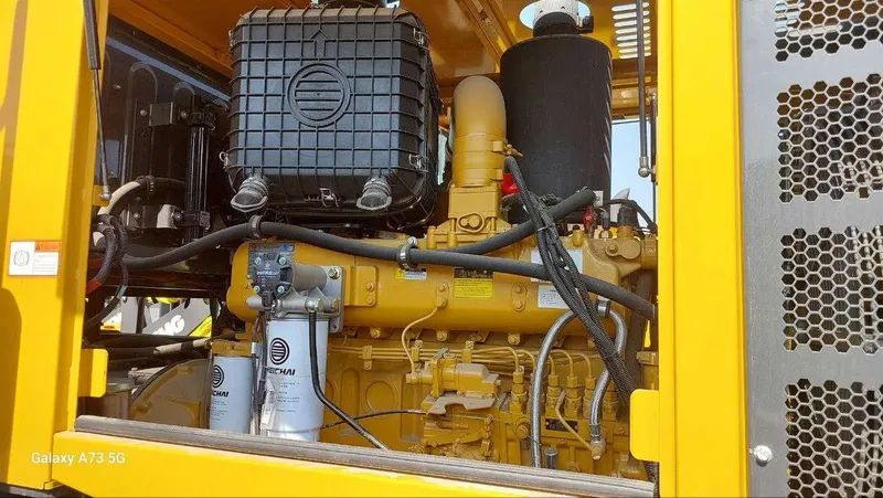 XC956 топ Фронтальный погрузчик XCMG 3,0 куба джойстик — фото 2