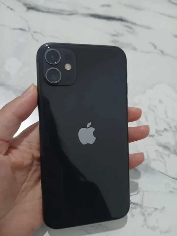 iPhone 11 2