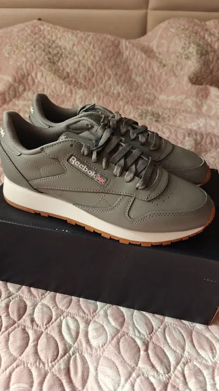 Кроссовки Reebok Classic со Штатов с хорошей скидкой 1 Кроссовки Reebok Classic со Штатов с хорошей скидкой 1