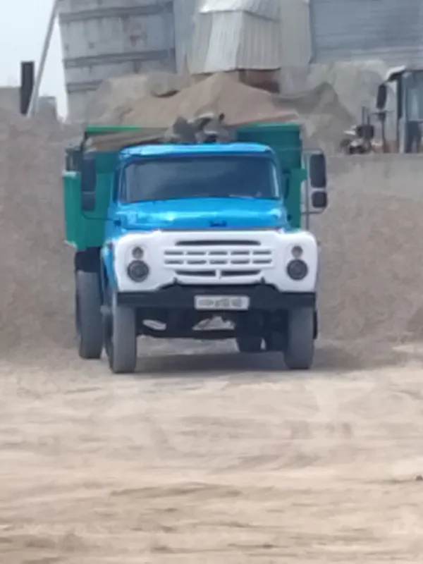 ZIL-130 1
