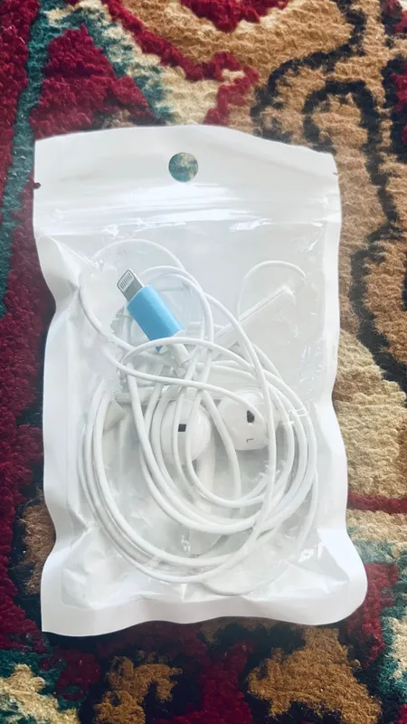 Naushnik IPhone uchun