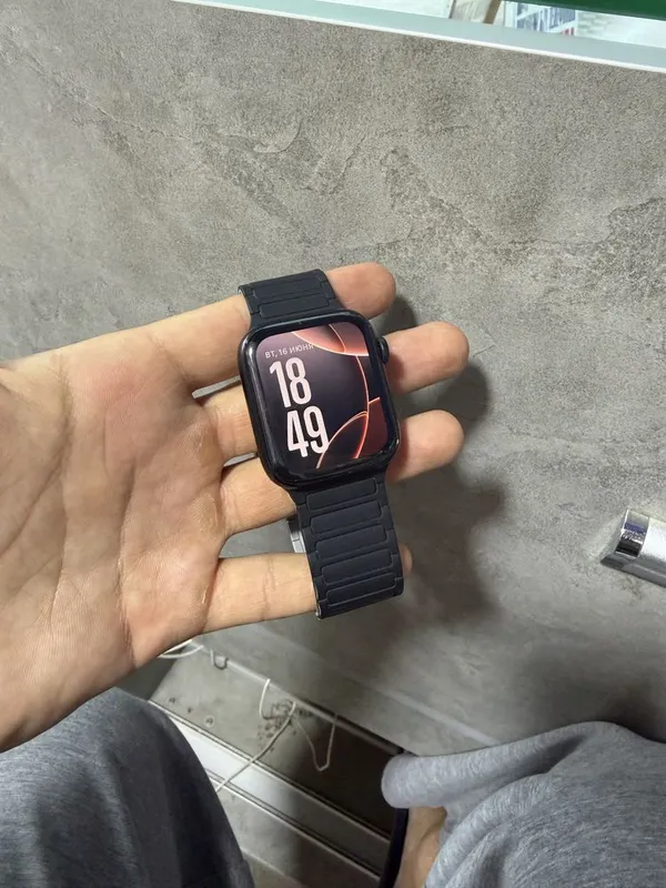 watch Se 44 sm/100% holati zor