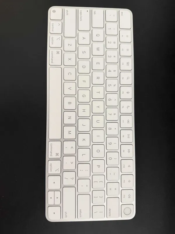 mac mini m4 16/1 tb magic keyboard touch id & trackpad type-c — фото 3