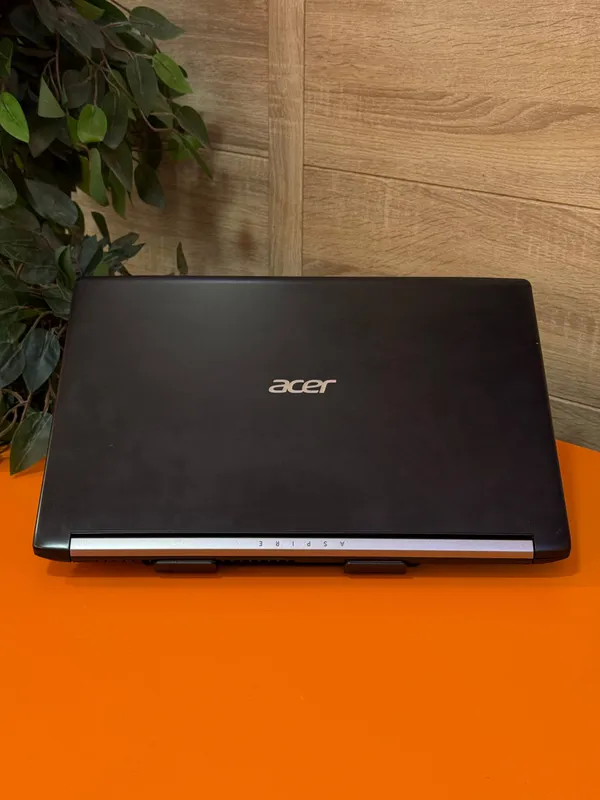 Acer Aspire sotiladi 3 Acer Aspire sotiladi 3